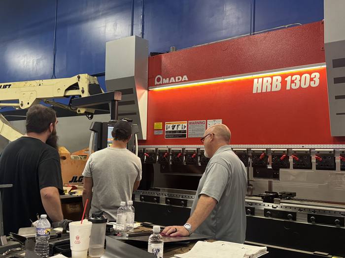 Amada HRB 1303 press brake — team setup